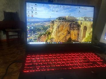Игровой ноутбук Lenovo Legion с подсветкой клавиатуры (красная) -