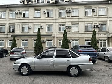 Транспорт: Daewoo Nexia: 2010 г., Механика, Бензин, Седан — 3