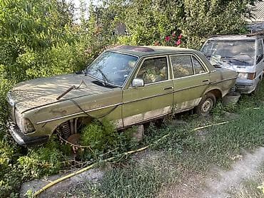 авто подборщик: Продаётся автомобиль седан классического типа, ориентировочно конца — 2