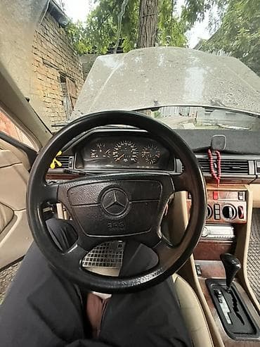 srs: Mercedes-Benz — кожаный салон бежевого цвета. Особенности и — 3