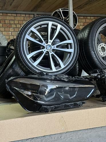 выхлоп акропович: Комплект передних фар BMW 2022 г., Оригинал — 2