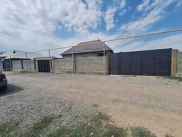 Продаётся дом с участком и садом. - Кирпичный дом с металлическими — 1