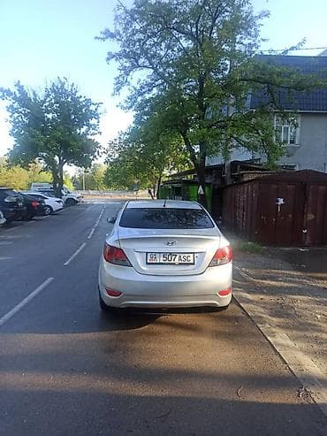 салярис машина: Hyundai Solaris: 2013 г., 1.6 л, Автомат, Бензин, Седан — 1