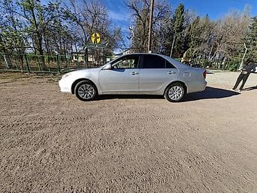 Транспорт: Toyota Camry: 2003 г., Седан — 1