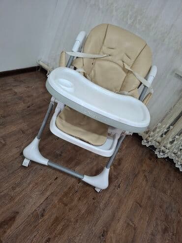 Стол для кормление