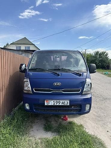 b v d: Легкий грузовик, Kia, Стандарт, 3 т — 1