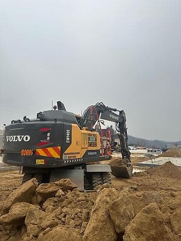 манипуляторы crown: Экскаватор, Volvo, 2018 г., Колесный — 2