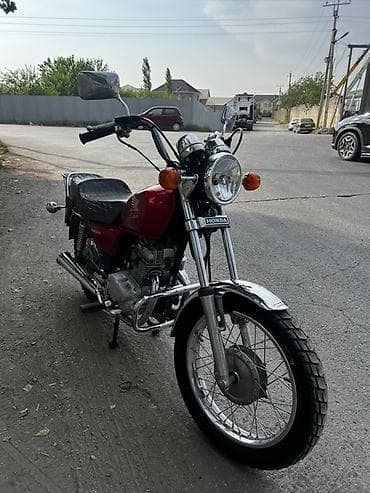 srv 2: Классический мотоцикл Honda, 125 куб. см, Бензин, Взрослый — 4