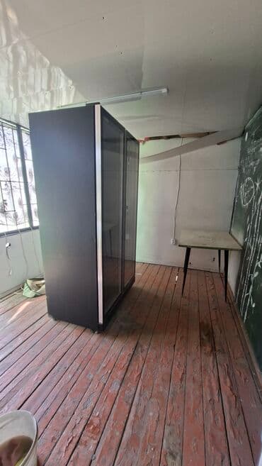 продаю вагончик: Продается камок под любой вид бизнеса, размер ширина 5, длина 3, 15м2 — 4