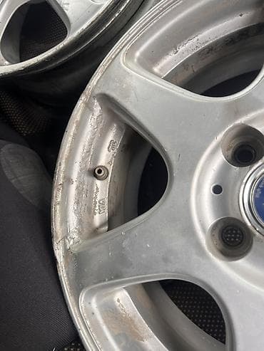toyo 888: Toyota Ist: 2003 г., Хэтчбэк — 6