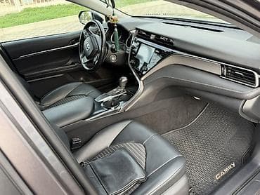 сут машине: Toyota Camry: 2020 г., 2.5 л, Автомат, Бензин, Седан — 9