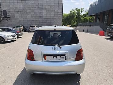 echo platz: Toyota Ist: 2003 г., 1.5 л, Автомат, Бензин, Хэтчбэк — 2