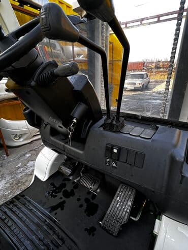 трактор беларус 82.1 цена бишкек: Погрузчик, 2009 г. — 6