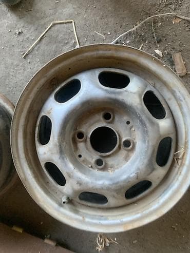 плунжерная пара: Железные Диски R 13 Audi, Пара, отверстий - 4, Б/у — 1