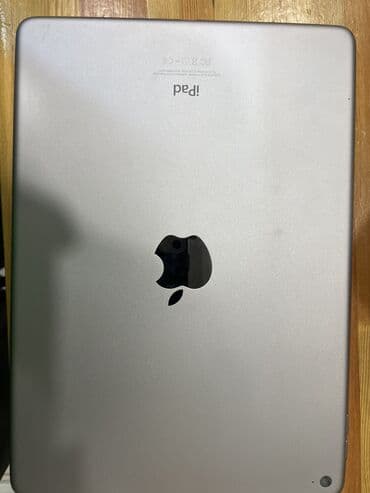 Планшет, Apple, память 16 ГБ, 9" - 10", Wi-Fi, Б/у, Классический цвет - Серебристый