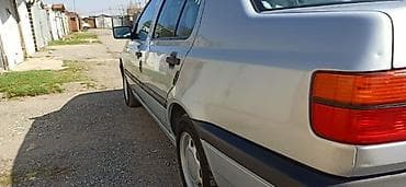 hella: Volkswagen Vento: 1993 г., 1.8 л, Автомат, Бензин, Седан — 4