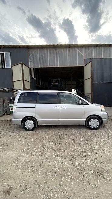 вокси ноах: Toyota Voxy: 2003 г., 2 л, Автомат, Бензин, Минивэн — 3