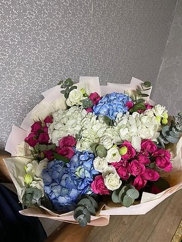 Үй жана бакча: Продаю большой букет цветы Вчера купила за 8000 отдам за 2000 — 5