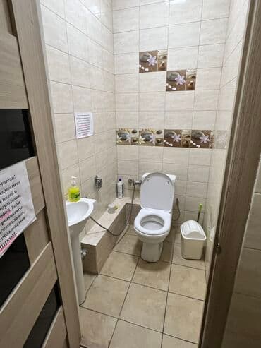 куплю коммерческую недвижимость с арендаторами: Продаю помещение от собственника на пересечении Боконбаева - — 9