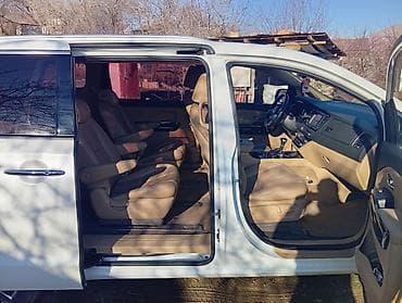 Продажа авто: Kia Carnival: 2019 г., 2.2 л, Автомат, Дизель, Минивэн — 9