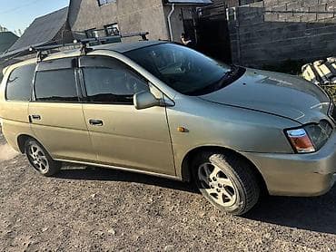 lada 2105: Toyota Gaia: 2003 г., 2 л, Автомат, Бензин, Универсал — 1