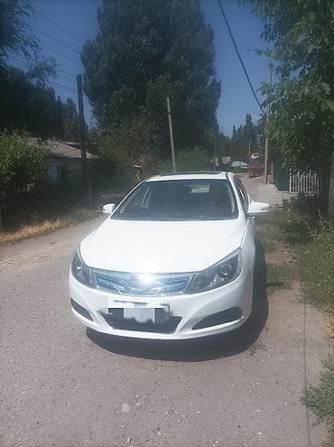 haval h3: BYD E5: 2019 г., Робот, Электромобиль, Седан — 1