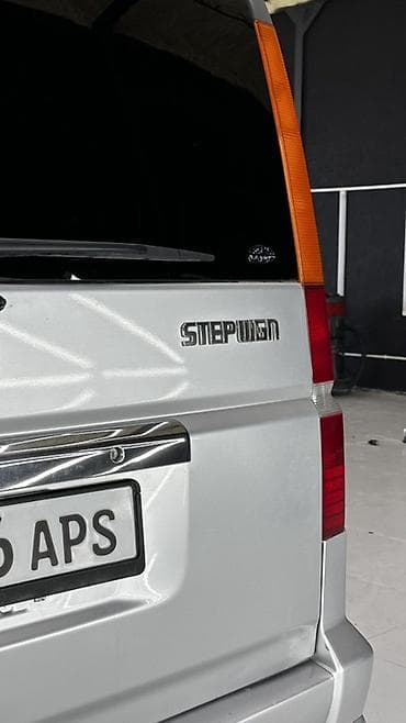 Honda Stepwgn: 2002 г., 2 л, Автомат, Газ, Минивэн — 6