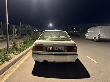 Audi 80: 1986 г., 1.8 л, Механика, Бензин, Седан