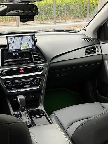 Hyundai Sonata: 2021 г., 2 л, Автомат, Газ, Седан — 4