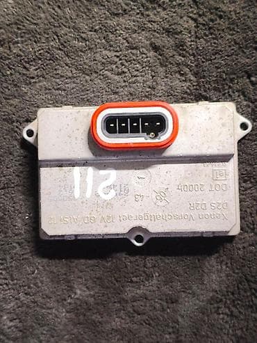 ксенон блок: Блок розжига ксенона Hella на Mercedes-Benz W211 - Производитель — 2