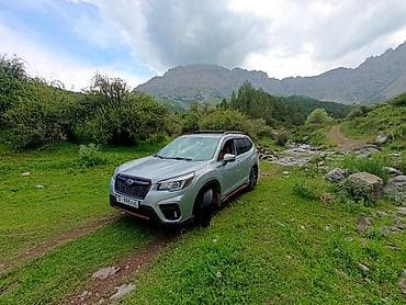 авто прикуриватель: Subaru Forester: 2019 г., 2.5 л, Бензин — 4