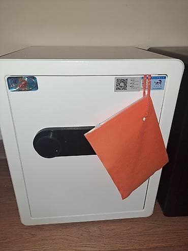 рассрочка ковров: Сейф размер 45 38 32 внутренний размер 433627 цвет белый и черный — 1