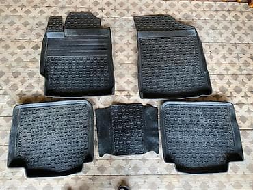 ремонт w124: Родные Резиновые Полики Для салона Toyota, цвет - Черный, Б/у, Самовывоз — 2