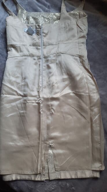 прокат национальных костюмов для детей: Вечернее платье, Коктейльное, Короткая модель, Парча, Без рукавов, Камни, M — 5