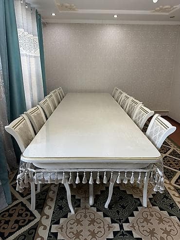 куонный гарнитур: Стол и стул для зала, Б/у, цвет - Белый — 1