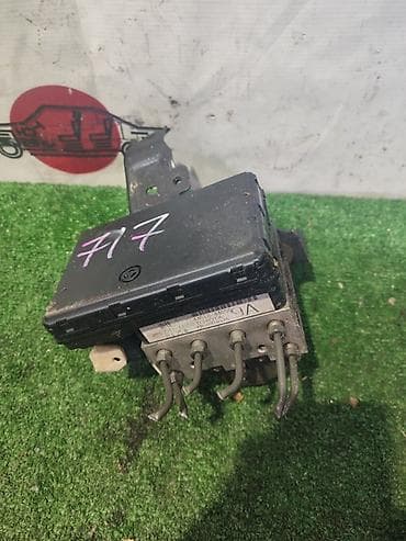Блок abs TOYOTA Ipsum ACM25 2AZ-FE 2 2003 (б/у)
