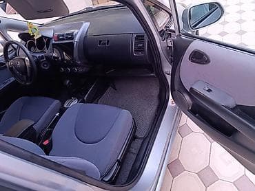 Унаа сатуу: Honda Jazz: 2003 г., 1.3 л, Автомат, Бензин, Хетчбек — 9