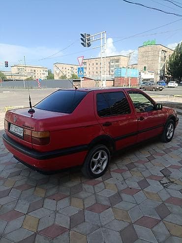 golf 5: Volkswagen Vento: 1992 г., 1.8 л, Механика, Бензин, Седан — 2