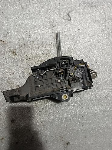 каробка продаю: Блок селектора АКПП для автомобиля Ford. Описание: - Механизм — 3