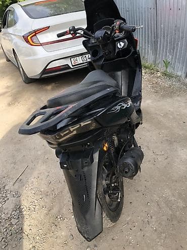 Макси-скутер 150 куб. см, Бензин, Б/у