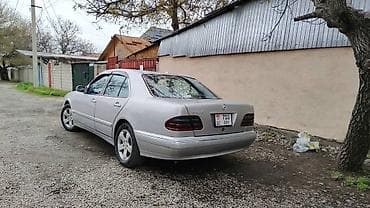 Продажа авто: Mercedes-Benz E-Class: 2002 г., Автомат, Бензин, Седан — 4