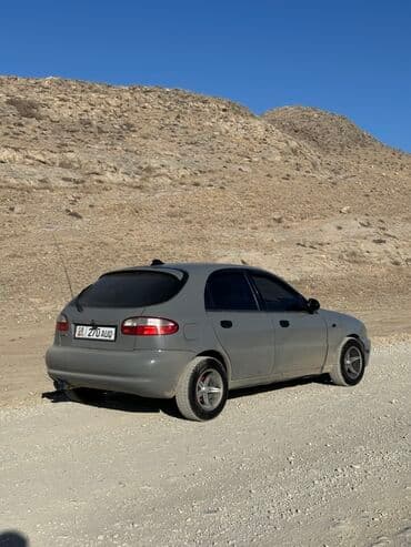 продаю или меняю на дом: Daewoo Lanos: 1999 г., 2 л, Механика, Бензиновая, Хэтчбэк — 4