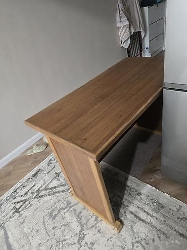 стол с электроприводом: Офисный стол, Б/у, Нерегулируемый, цвет - Коричневый, Прямоугольный, Дерево, Самовывоз — 1