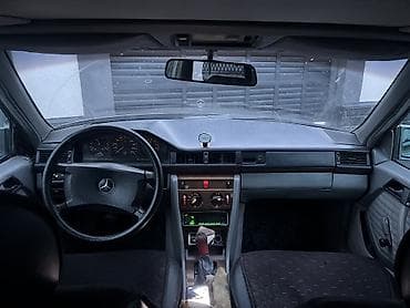 мазда старушка 626: Mercedes-Benz W124: 1990 г., 2.3 л, Механика, Бензин, Седан — 5