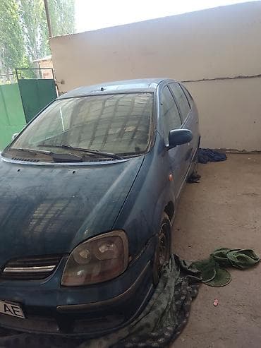 mtz 82: Nissan Almera Tino: 2002 г., Механика, Дизель, Хэтчбэк — 4