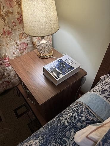 bed table: Прикроватная тумба, Без зеркала, цвет - Коричневый, ЛДСП — 1