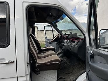 Унаа сатуу: Mercedes-Benz Спринтер: 2001 г., 2.7 л, Кол менен иштөөчү, Дизель, Бус — 4