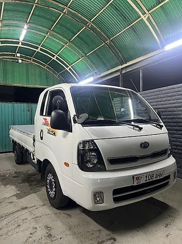 мерс 124 3 2: Kia BONGO: 2019 г., 2.5 л, Дизель — 8