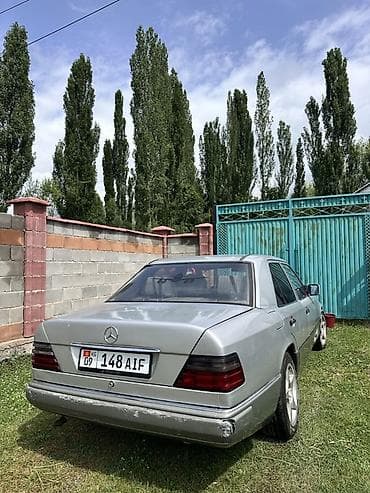 авто компании: Mercedes-Benz W124: 1990 г., 2.3 л, Автомат, Бензин, Седан — 5