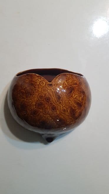 купить полку для цветов: Настенный керамический горшок. Ширина 20 см высота 18 см — 1